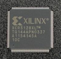 XCR3128XL-10TQ144C