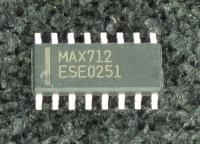 MAX712ESE-