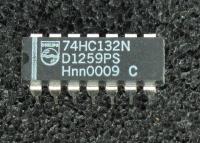 74HC132N