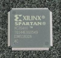 XC3S400-4TQ144C