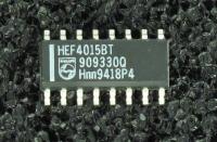 HEF4015BT