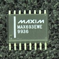 MAX693EWE
