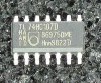 74HC107D