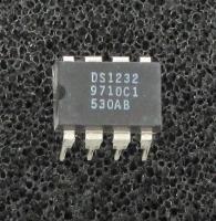 DS1232