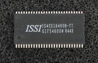 IS42S16400B-7T