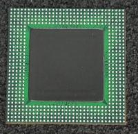 XCV800-4BG560C