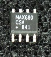 MAX680CSA