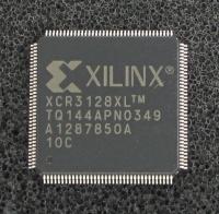 XCR3128XL-10TQ144C